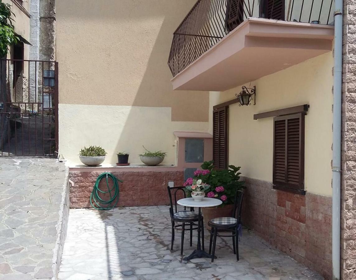 Casa Swami Apartment ลาสเปเซีย ภายนอก รูปภาพ